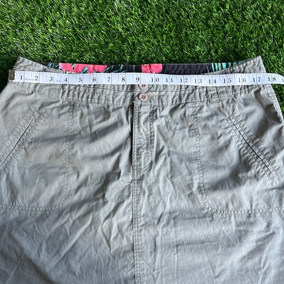 BEN SHERMAN Khaki Mini Skirt size large - Picture 2 of 6